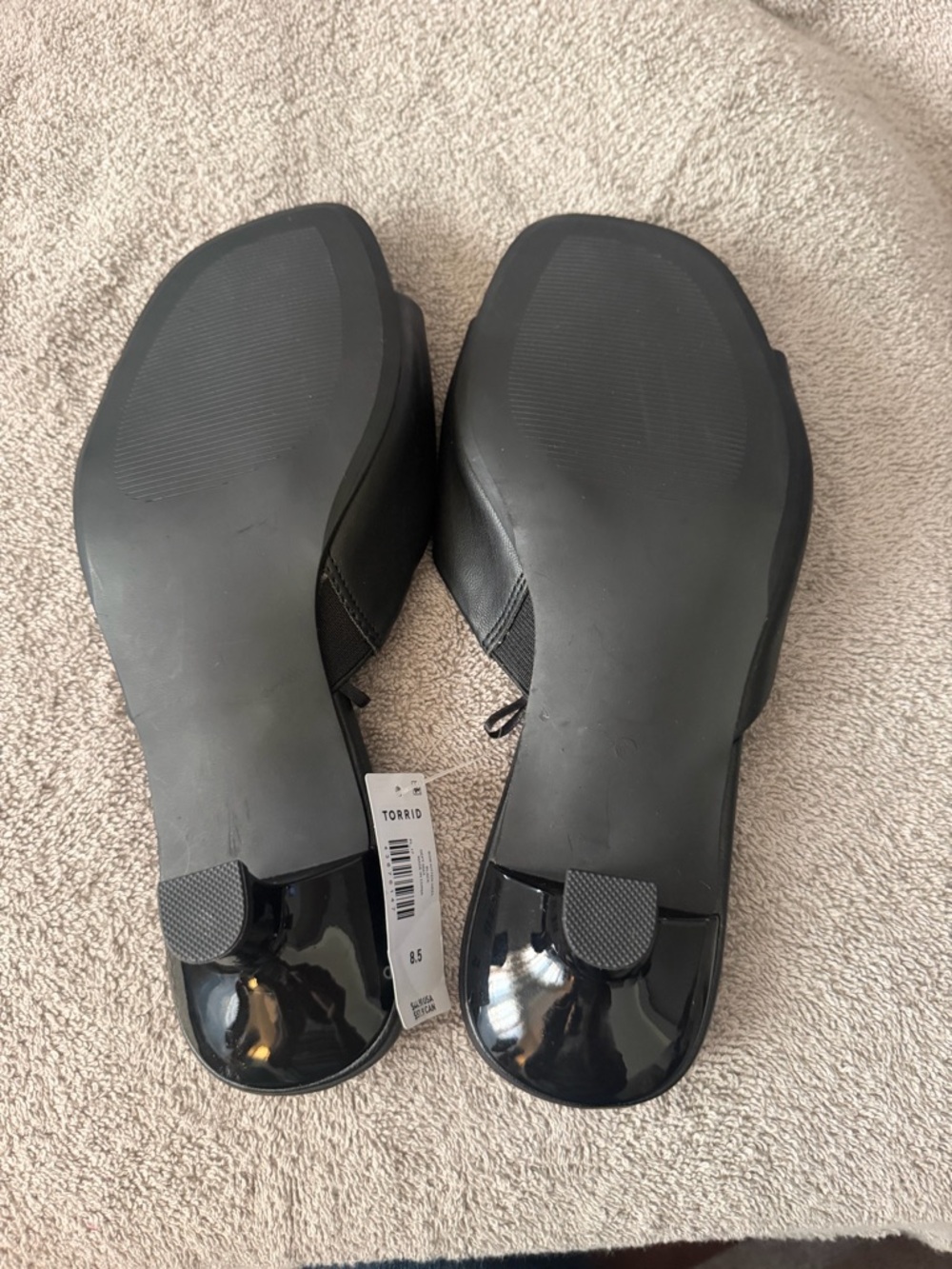 Kitten Bow Heel (WW) - Picture 4 of 4